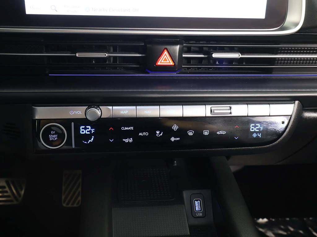 Used 2024 Hyundai Ioniq 6 Limited RWD image 53