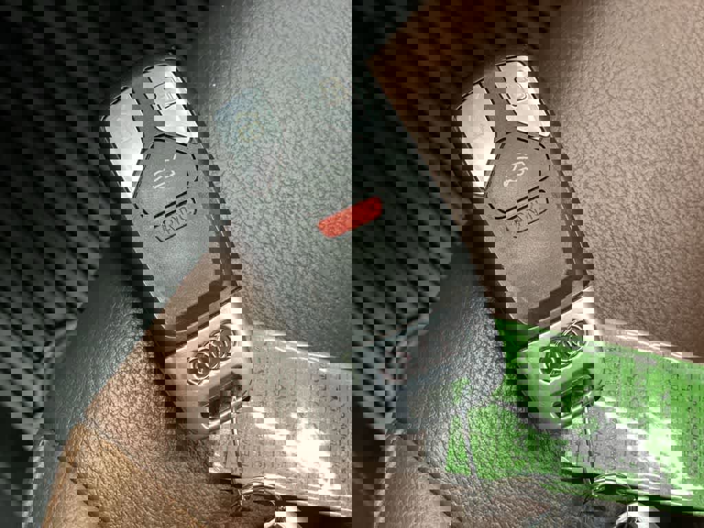 Used 2018 Audi A4 2.0T Prestige w/ Prestige Package image 31