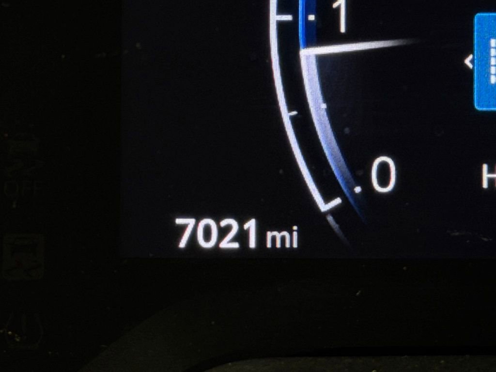 Used 2025 Toyota Corolla XSE image 15