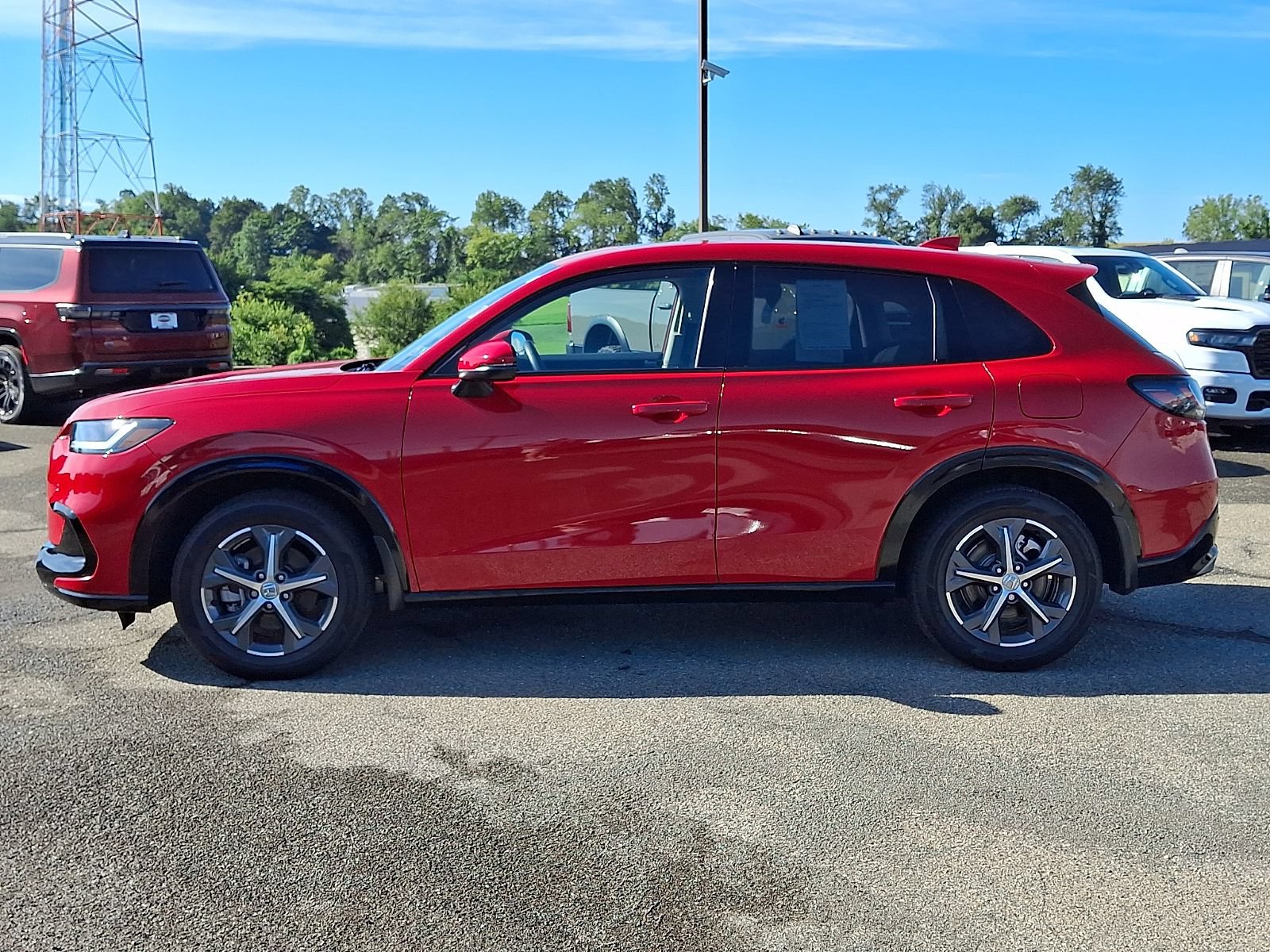 Used 2025 Honda HR-V EX-L image 4