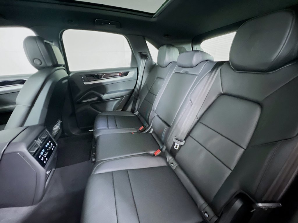 New 2026 Porsche Cayenne S AWD/4WD image 24