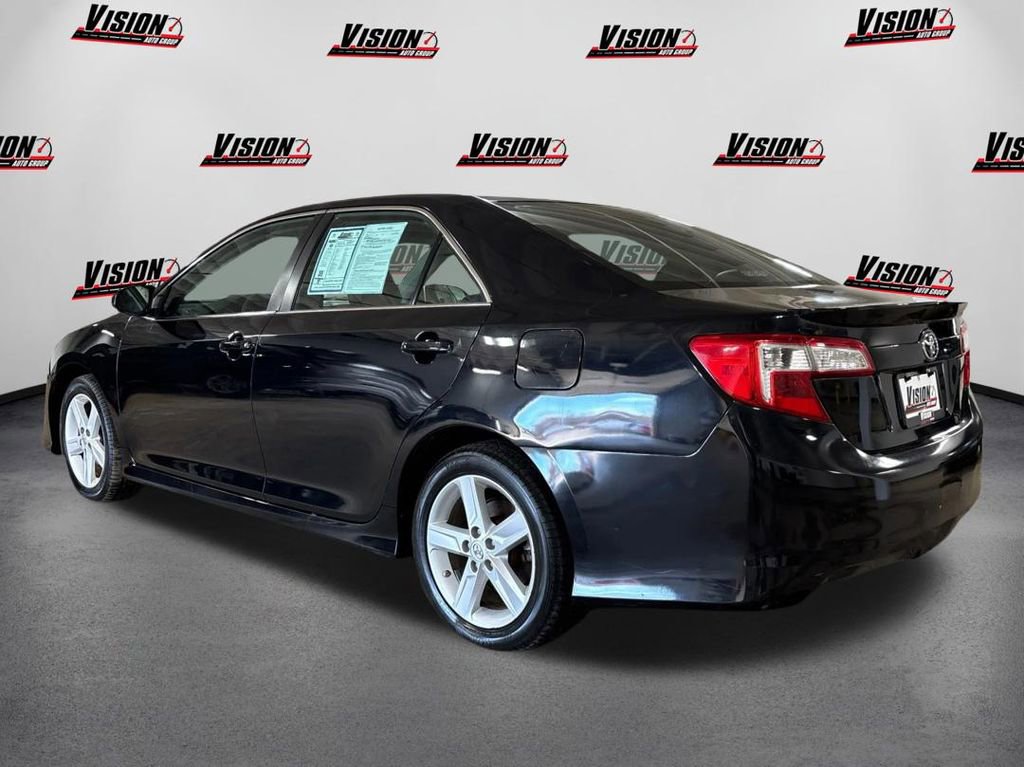Used 2014 Toyota Camry SE image 7