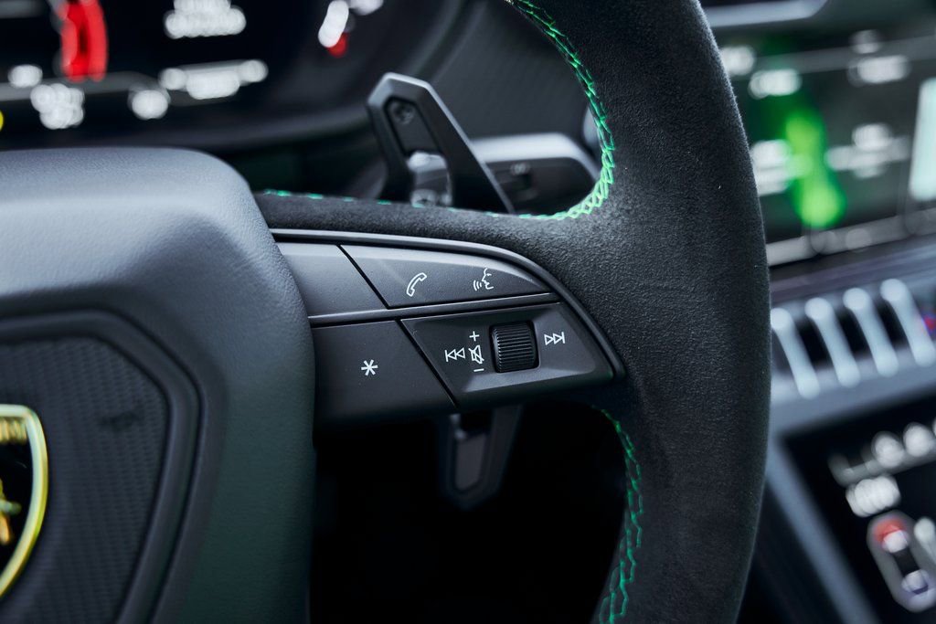 Used 2024 Lamborghini Urus Performante image 71