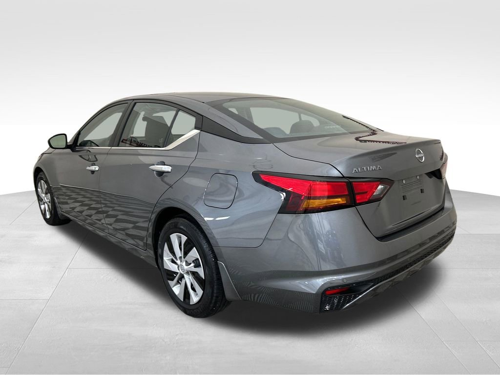 Used 2023 Nissan Altima 2.5 S image 3