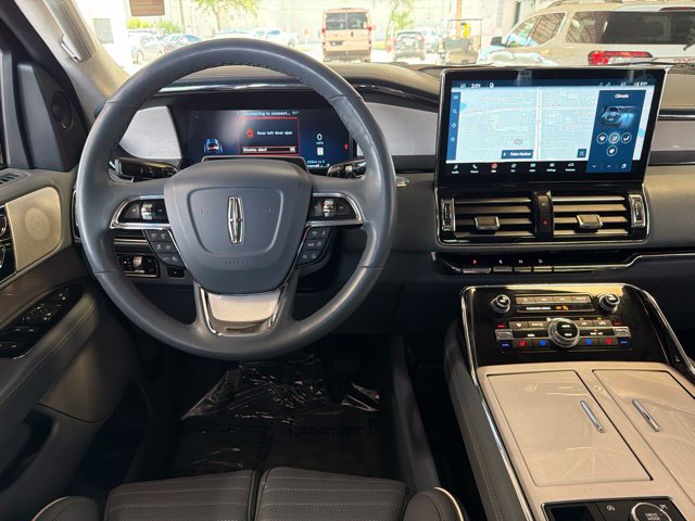 Used 2023 Lincoln Navigator L Black Label AWD/4WD image 18