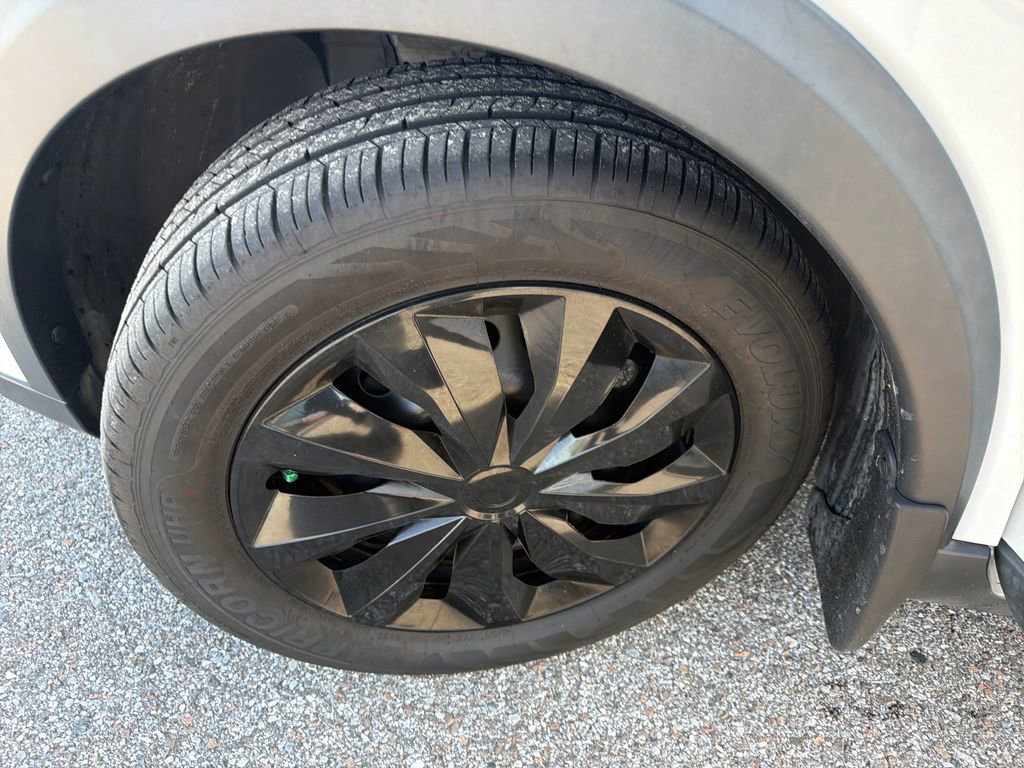 Used 2019 Nissan Kicks S w/ Exterior Electronics Package FWD image 36