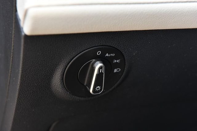 Certified 2025 Volkswagen Taos S FWD image 10
