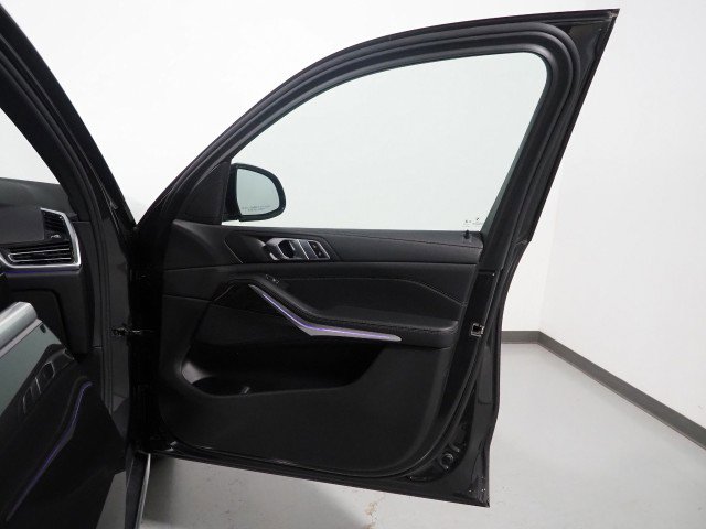 Used 2019 BMW X5 xDrive40i w/ Premium Package 2 image 64