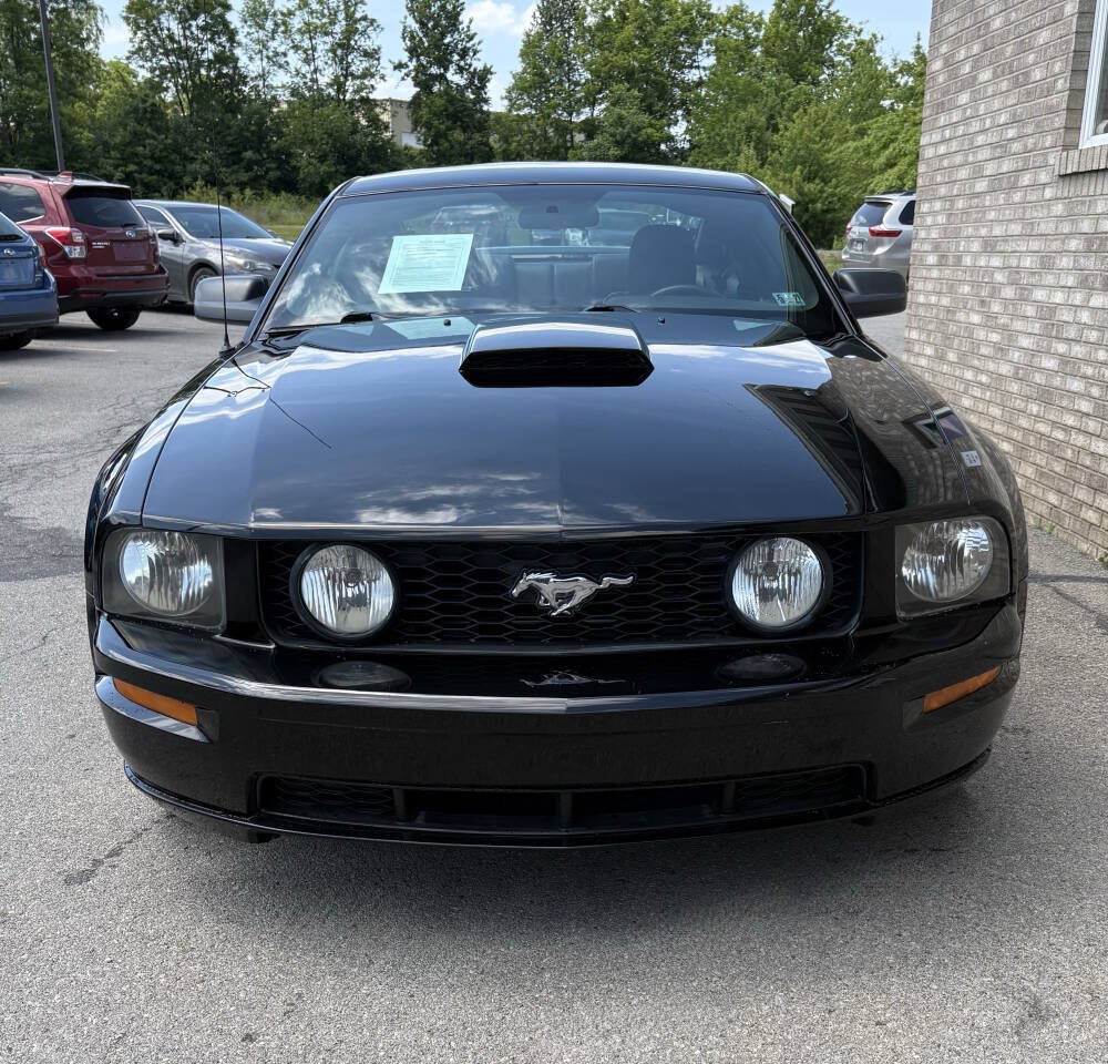 Used 2008 Ford Mustang GT RWD image 2