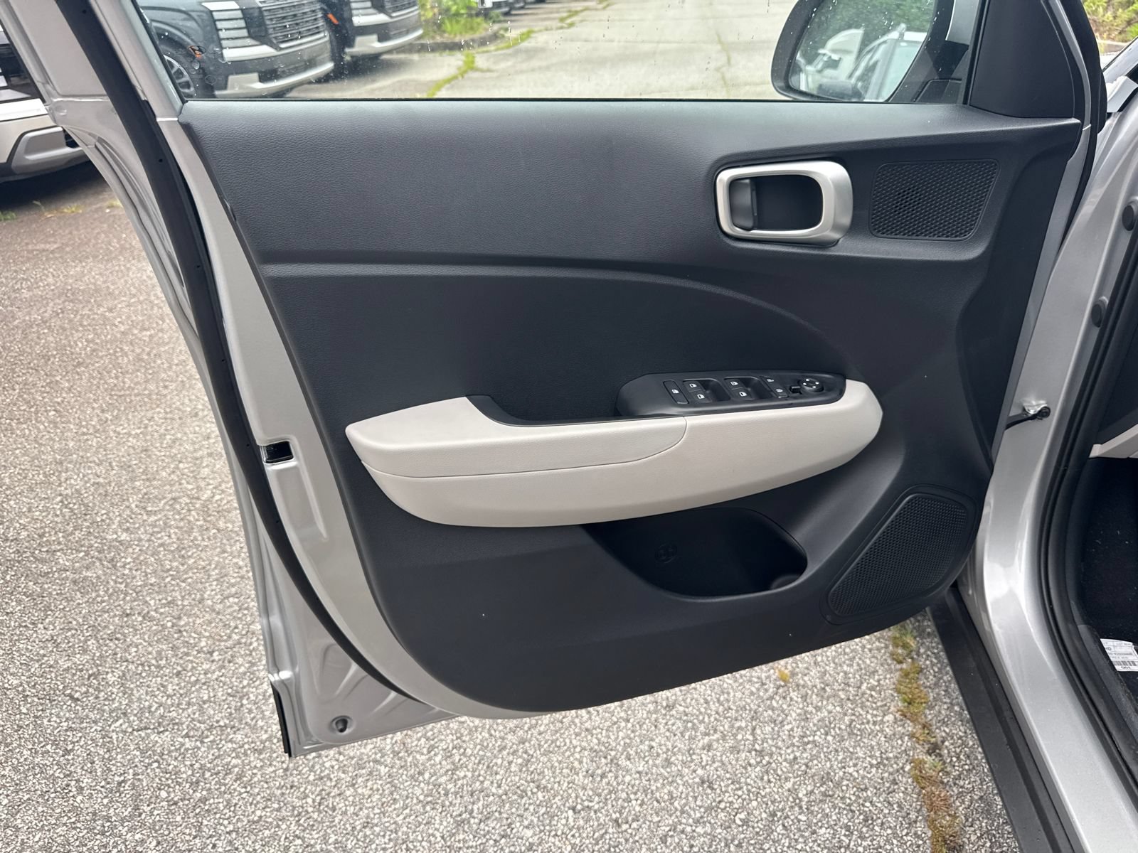 New 2026 Hyundai Venue SEL FWD image 11