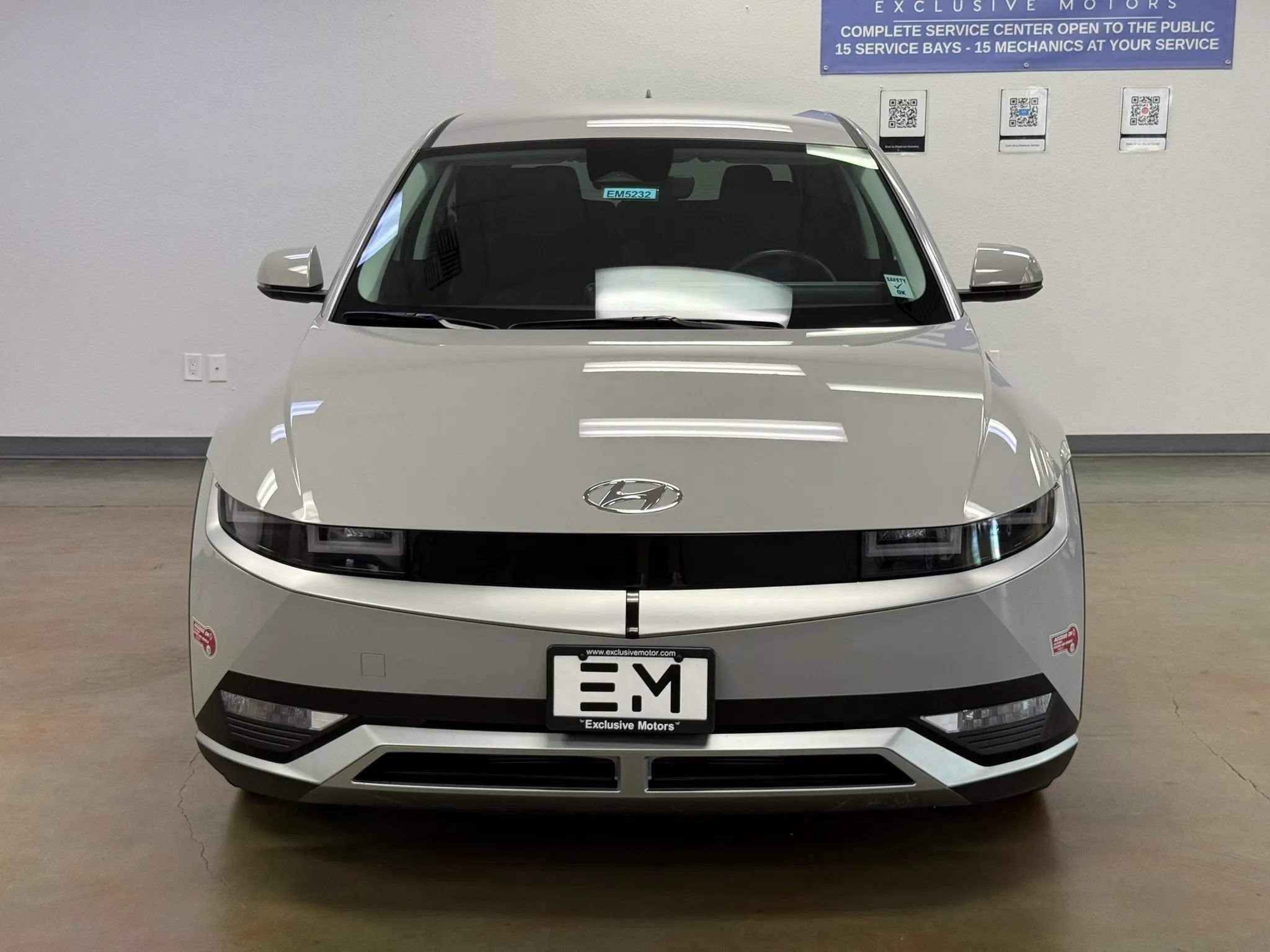 Used 2024 Hyundai Ioniq 5 SE RWD image 3