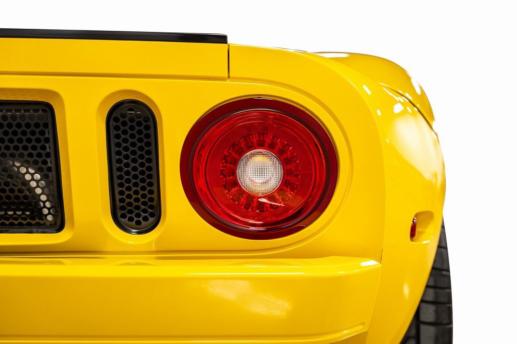 Used 2005 Ford GT image 28