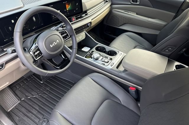 New 2026 Kia Carnival SX FWD image 11