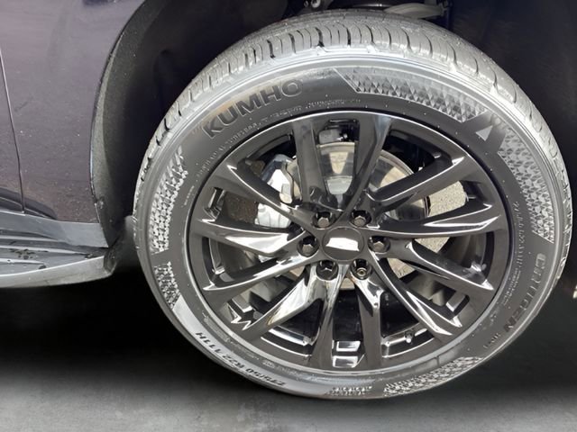 Used 2023 Cadillac Escalade ESV Sport Platinum w/ LPO, ONYX Package image 12