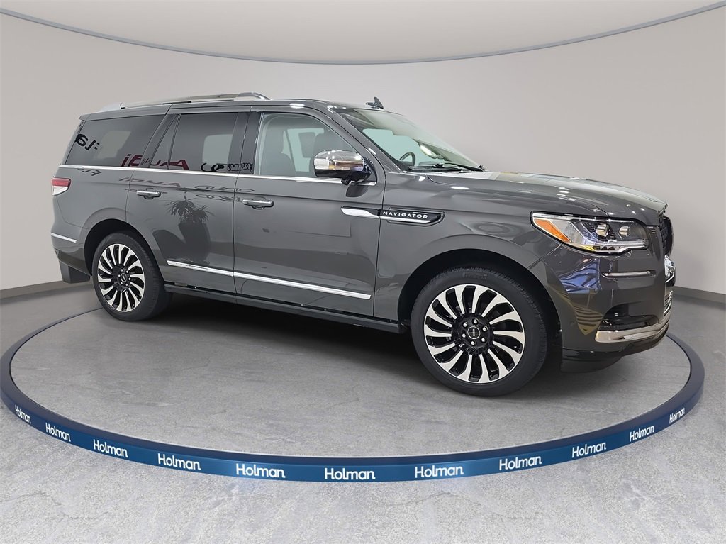 Used 2022 Lincoln Navigator Black Label image 5