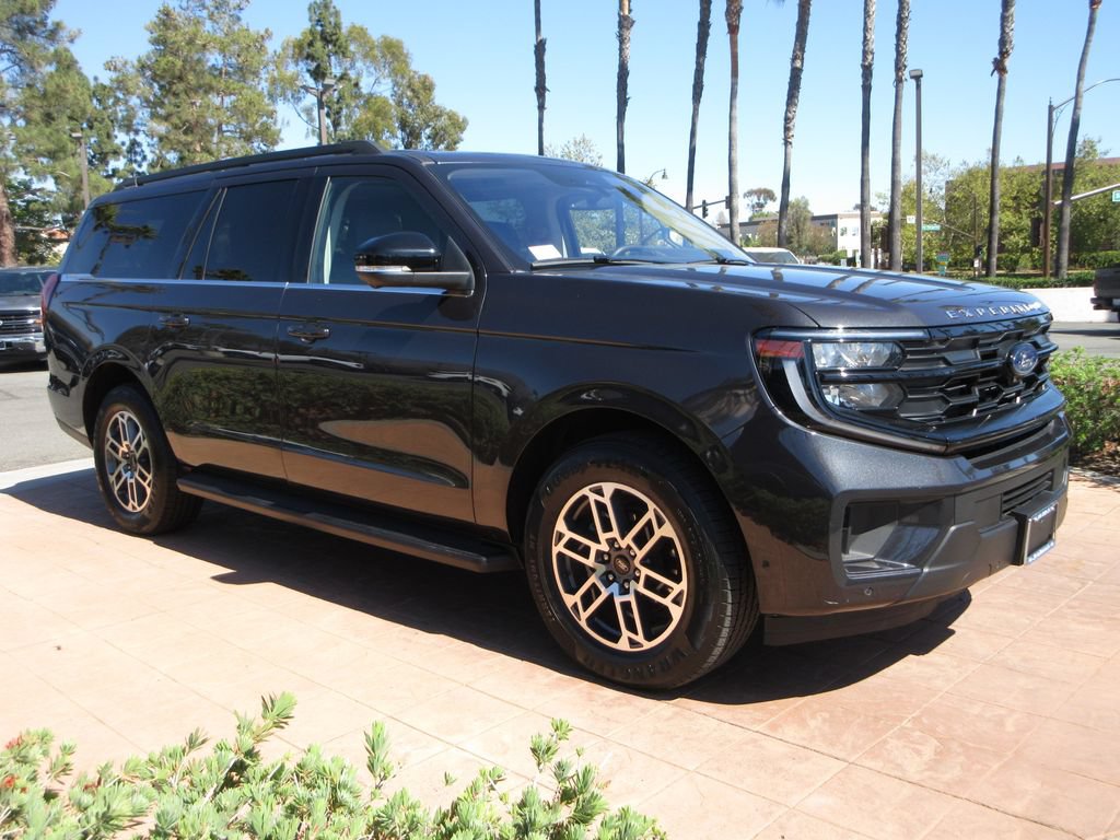Certified 2025 Ford Expedition Max Active RWD image 6