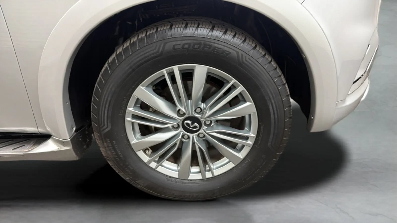 Used 2021 INFINITI QX80 Luxe RWD image 24