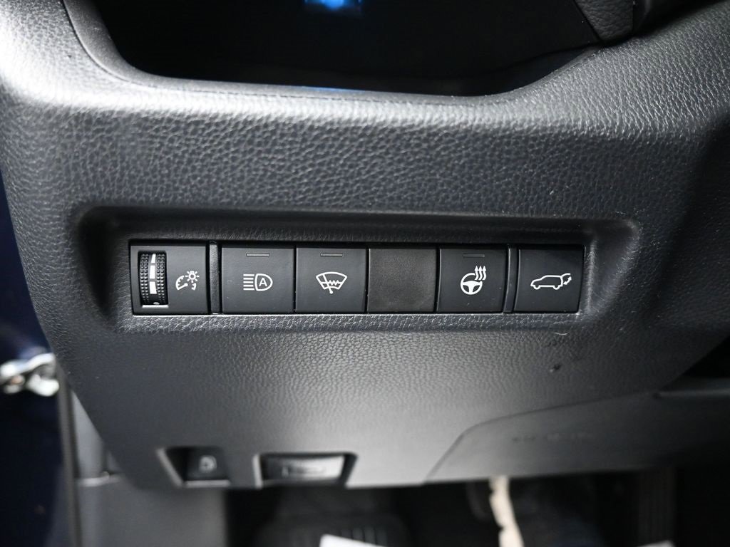 Used 2021 Toyota RAV4 XSE image 21