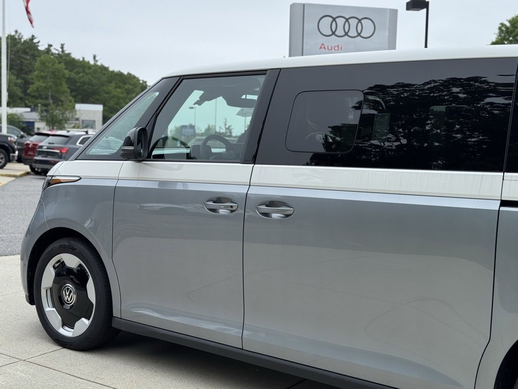 New 2025 Volkswagen ID. Buzz Pro S Plus image 19