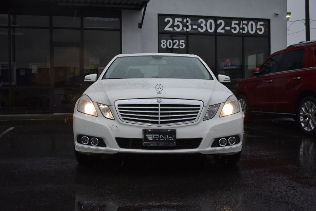 Used 2011 Mercedes-Benz E 350 Sedan image 4
