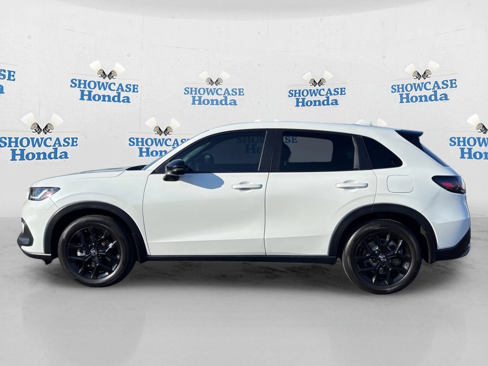 Used 2024 Honda HR-V Sport image 4