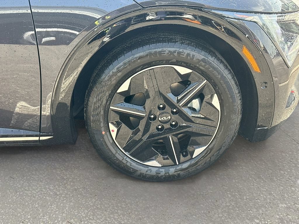 New 2026 Kia EV6 Wind RWD image 30