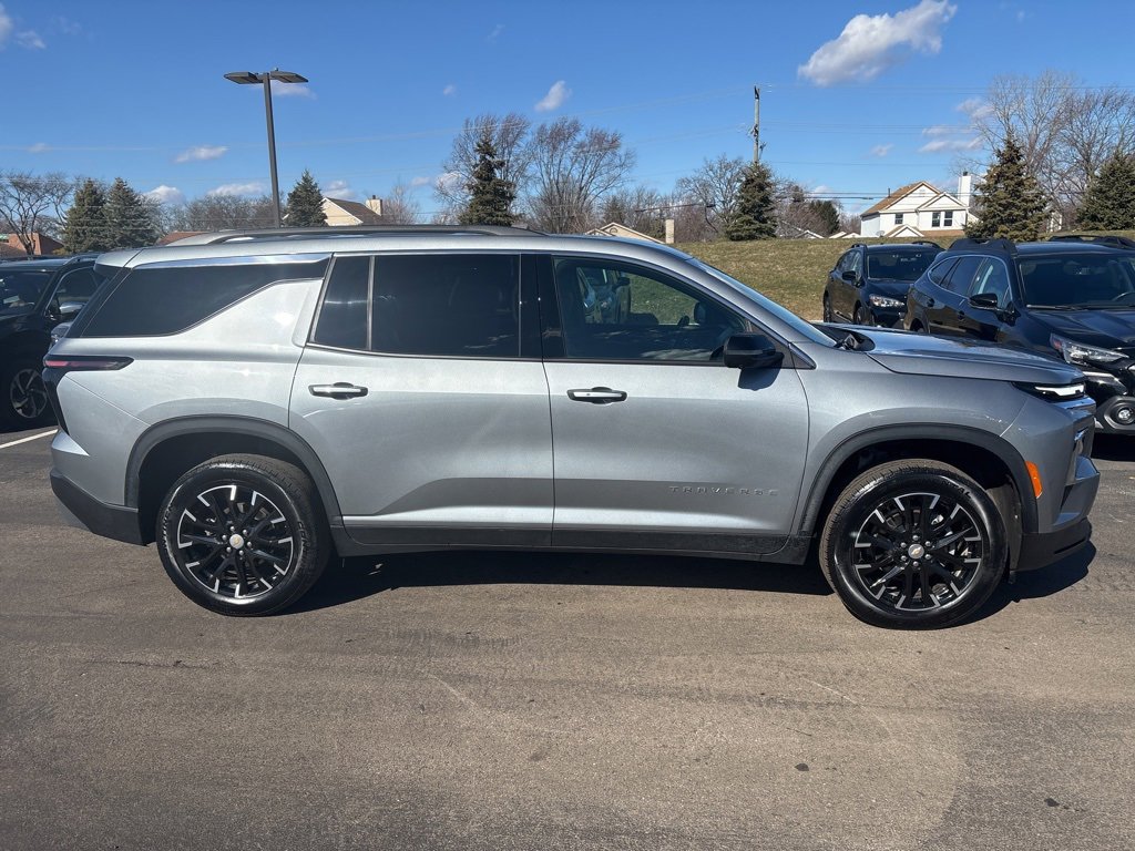 Used 2024 Chevrolet Traverse LT w/ LPO, Floor Liner Package image 2