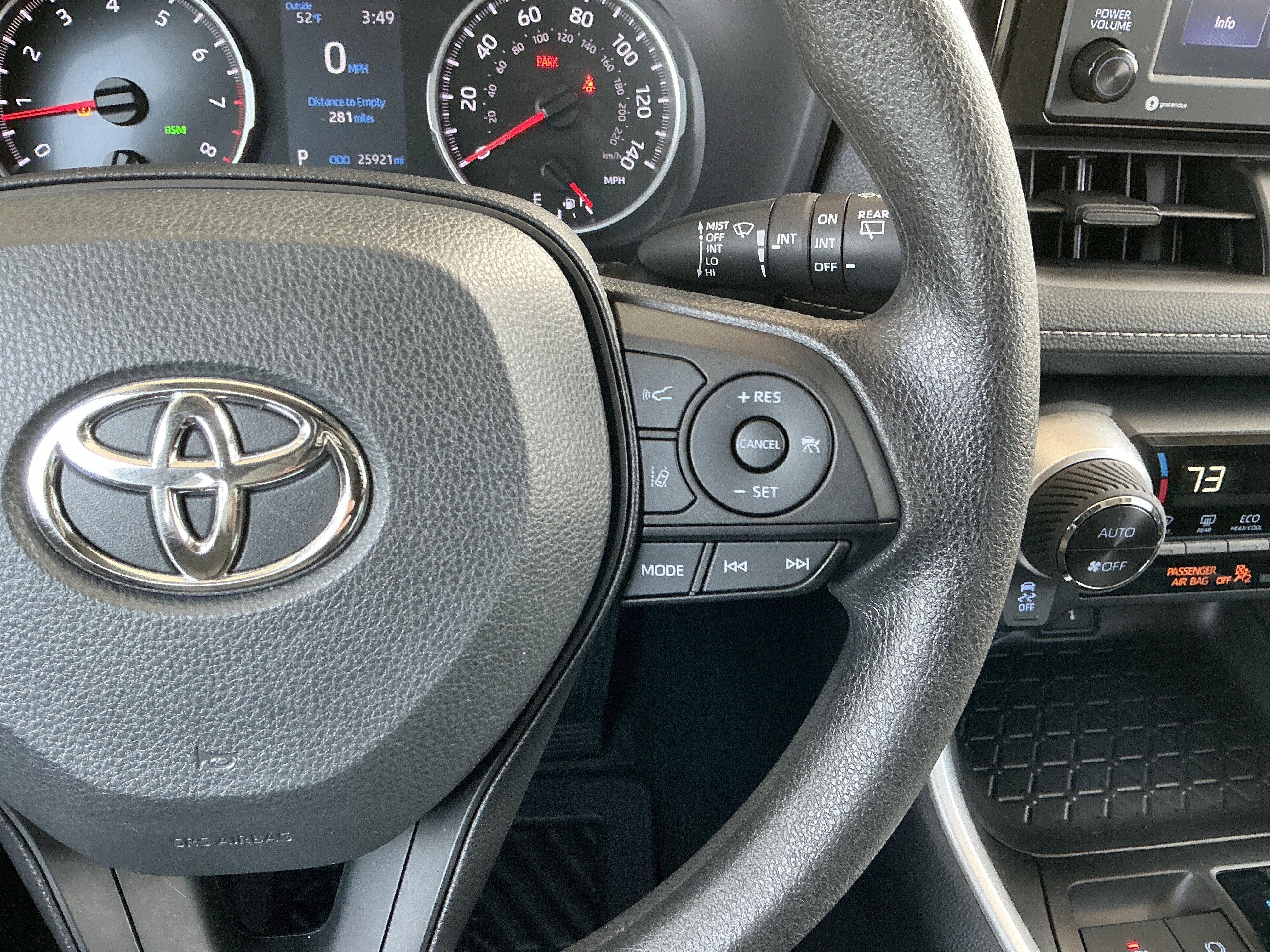 Used 2022 Toyota RAV4 XLE w/ Convenience Package image 13