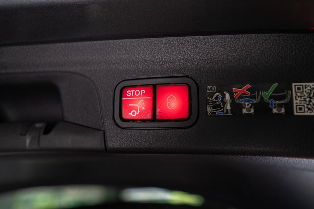 New 2025 Mercedes-Benz GLE 580 4MATIC image 37