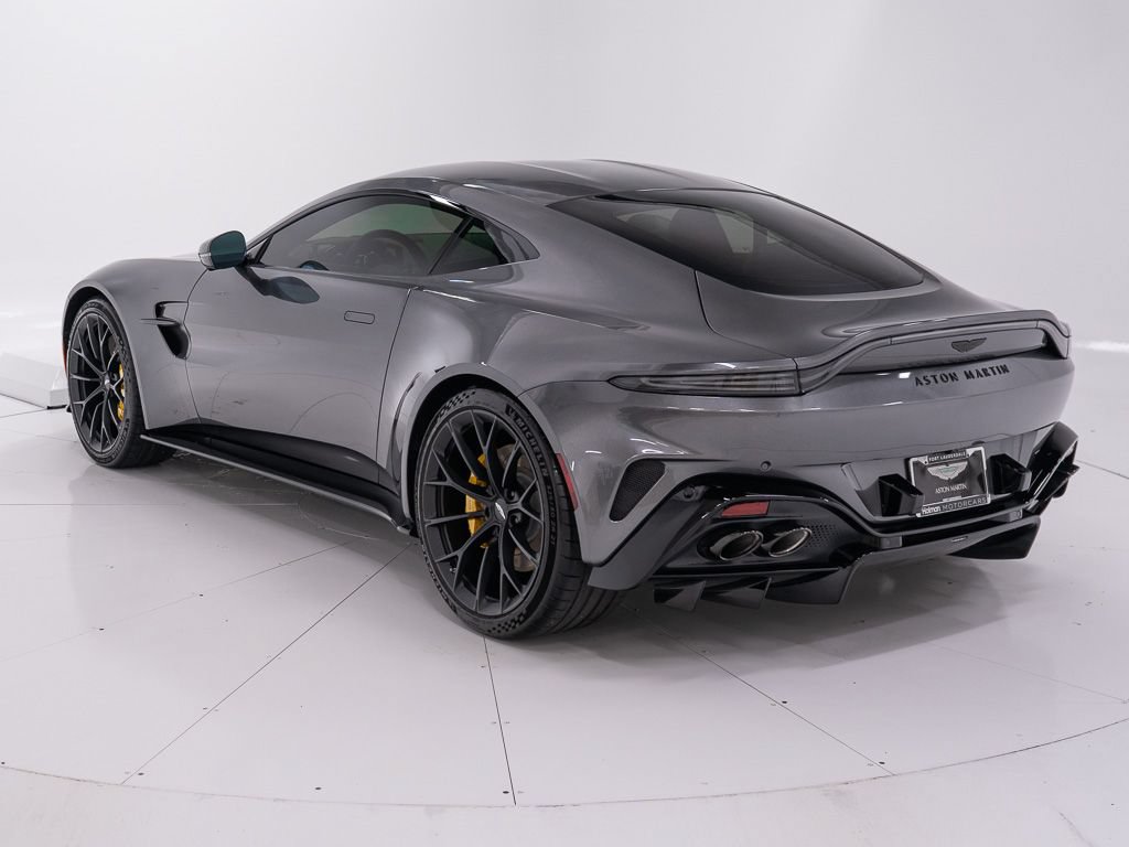 Used 2026 Aston Martin V8 Vantage Coupe RWD image 3