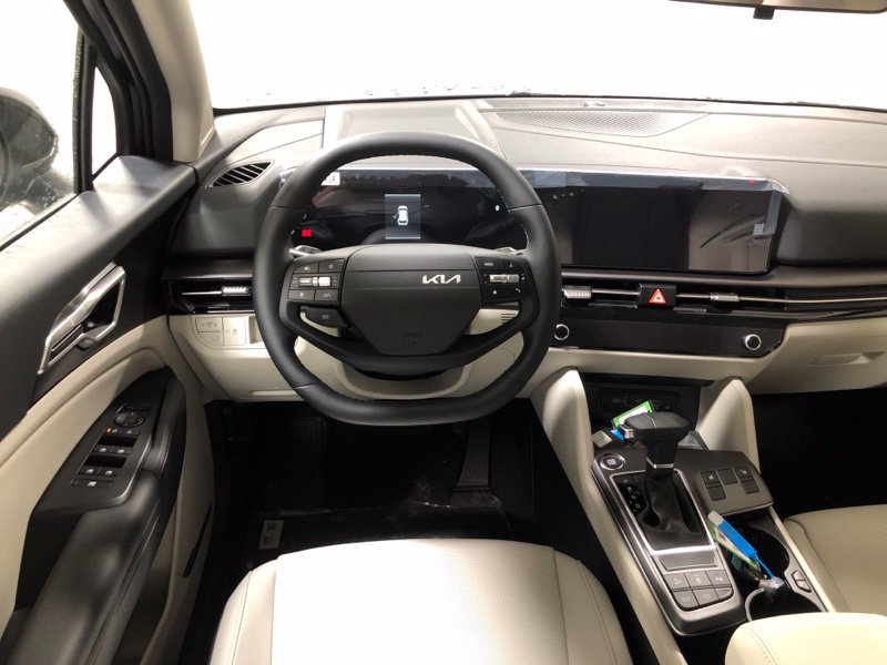 New 2026 Kia Sportage EX w/ EX Panorama Roof Package FWD image 27