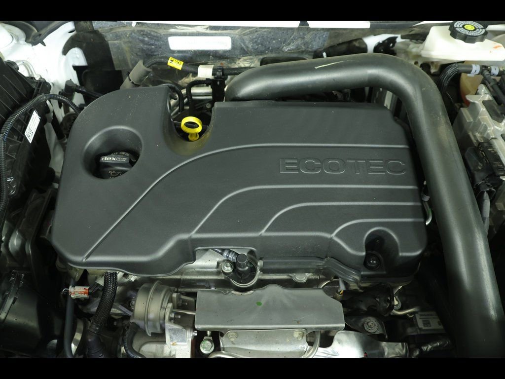 Used 2023 GMC Terrain SLE w/ Elevation Edition image 19