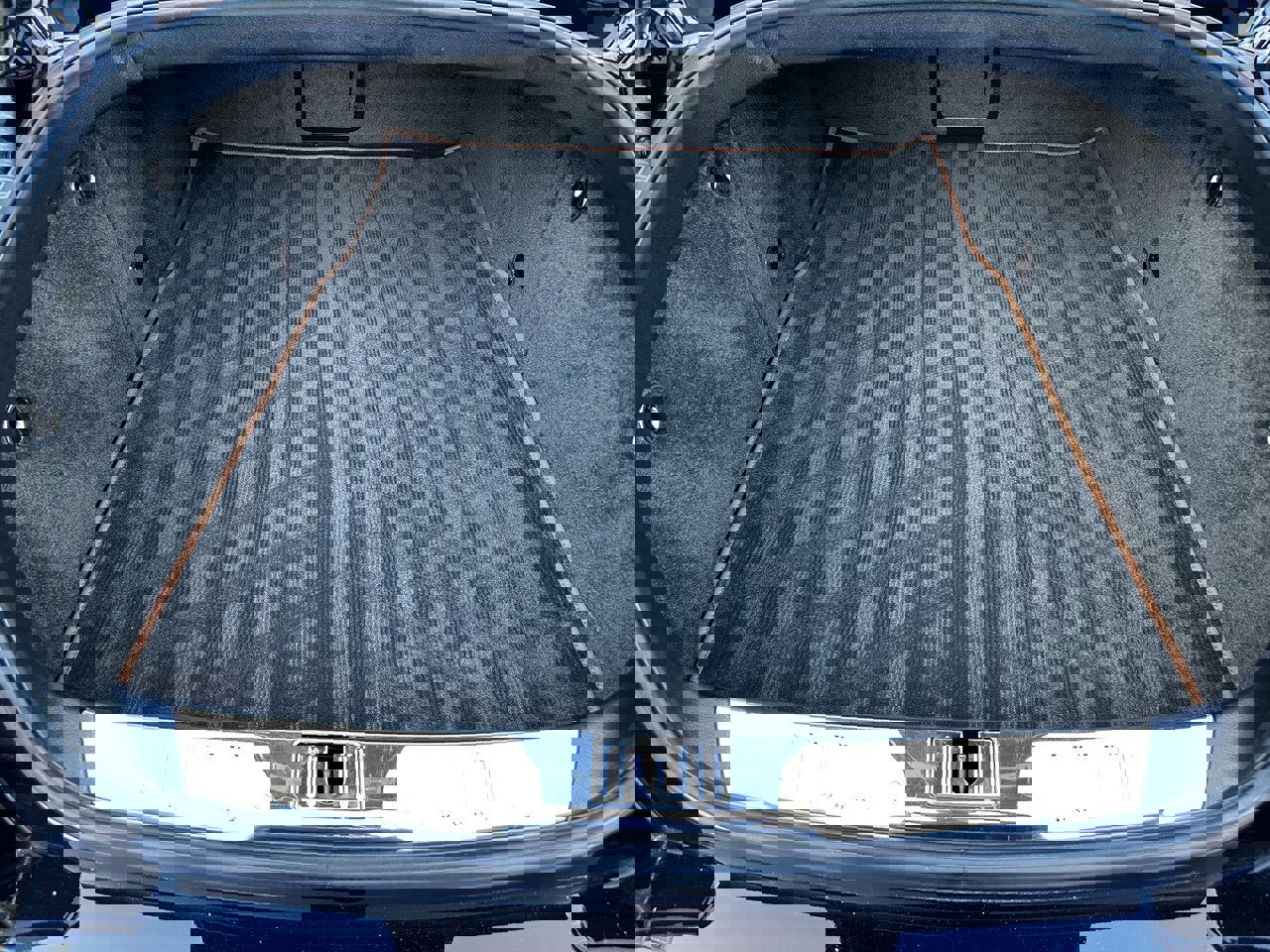 Used 2015 Bentley Flying Spur V8 image 47