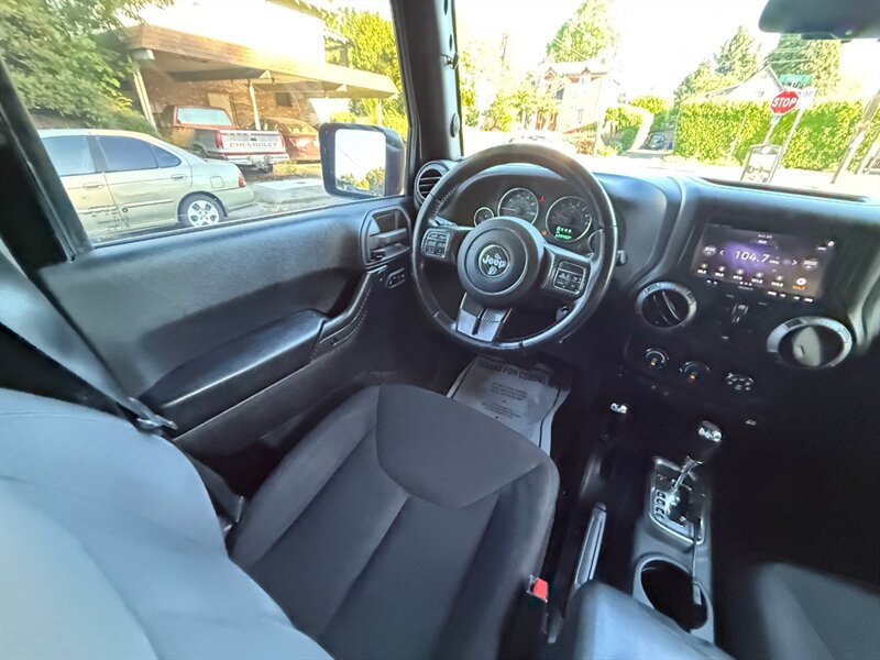 Used 2015 Jeep Wrangler Unlimited Sport w/ Quick Order Package 24S AWD/4WD image 20