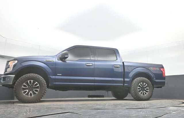 Used 2017 Ford F150 XLT w/ Equipment Group 302A Luxury AWD/4WD image 30