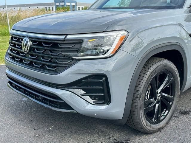 New 2026 Volkswagen Atlas Cross Sport SEL R-Line AWD/4WD image 8