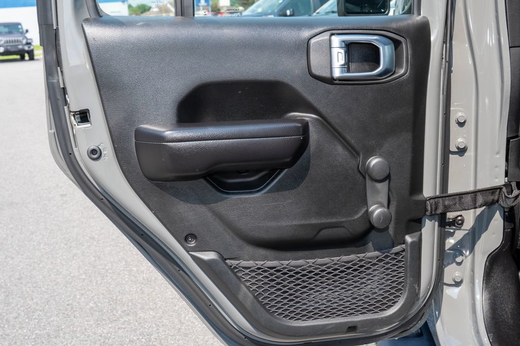 Used 2021 Jeep Wrangler Unlimited Sport AWD/4WD image 9