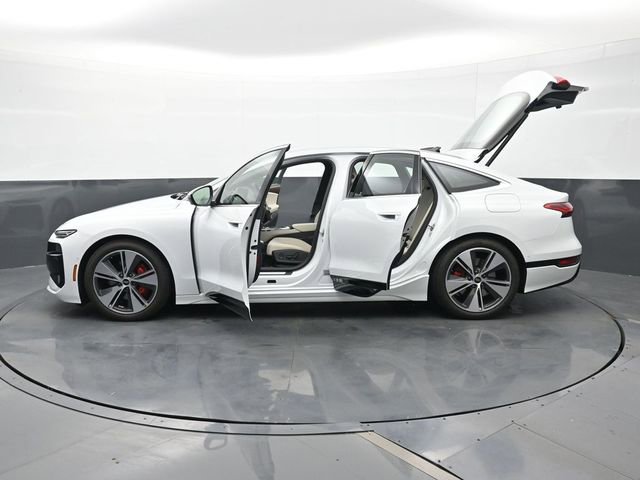 Used 2025 Audi A6 e-tron Prestige image 30