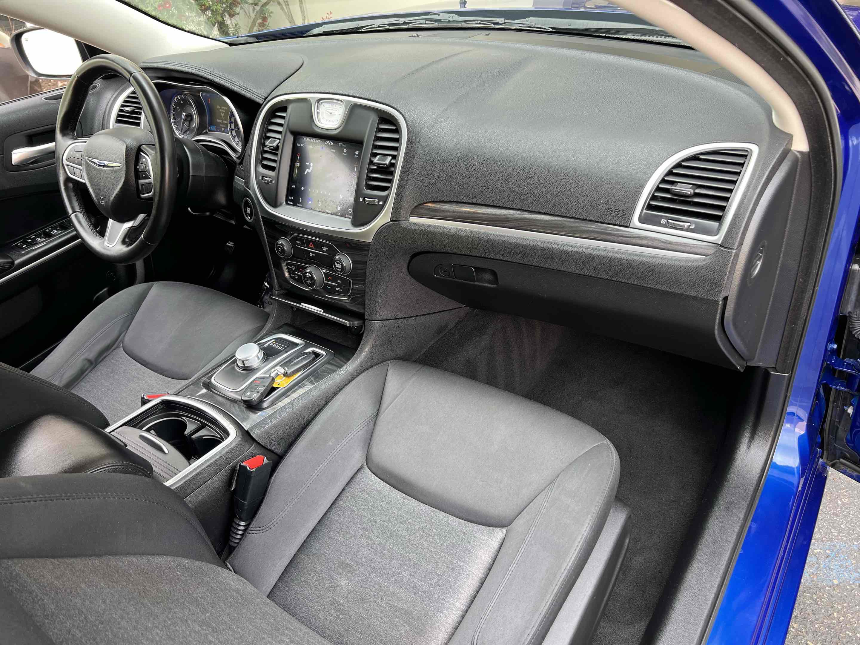 Used 2019 Chrysler 300 Touring w/ Sport Appearance Package image 30