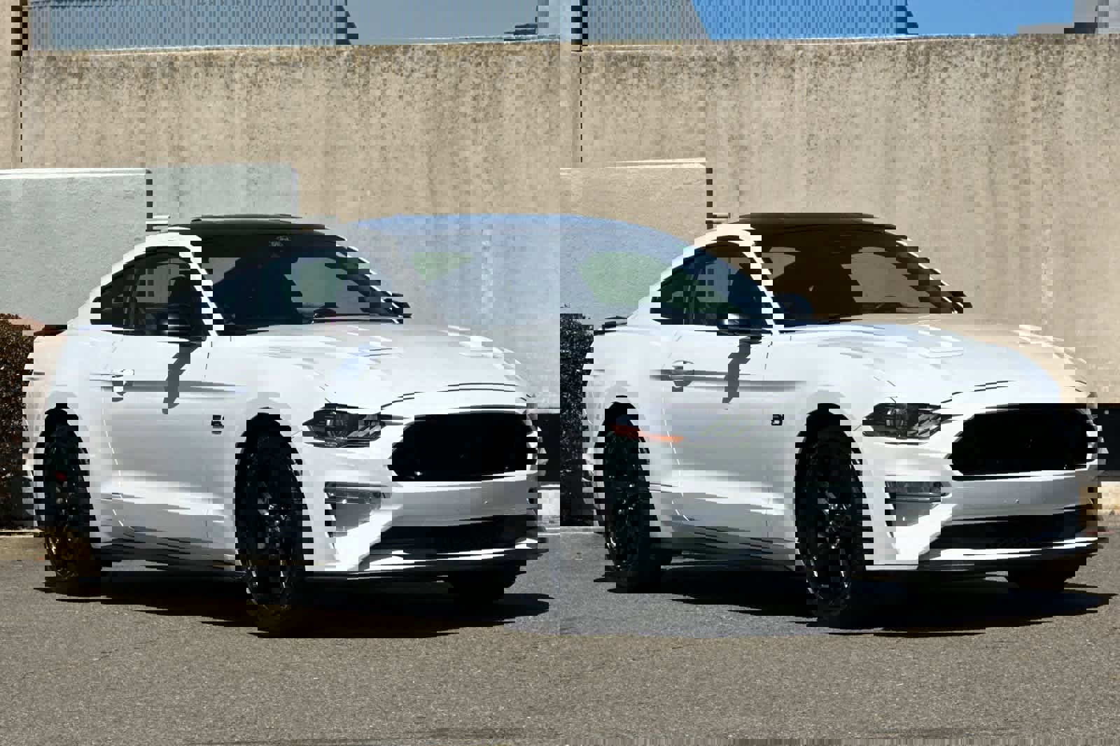 Used 2022 Ford Mustang GT w/ Black Accent Package RWD image 4