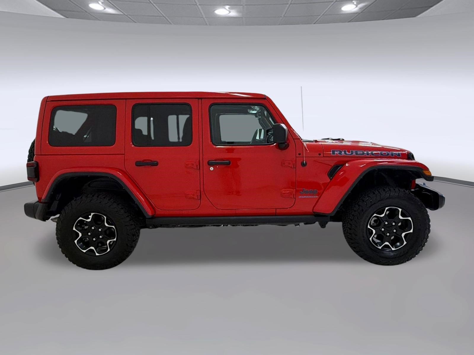 Used 2023 Jeep Wrangler Unlimited Rubicon 4xe w/ Cold Weather Group AWD/4WD image 8