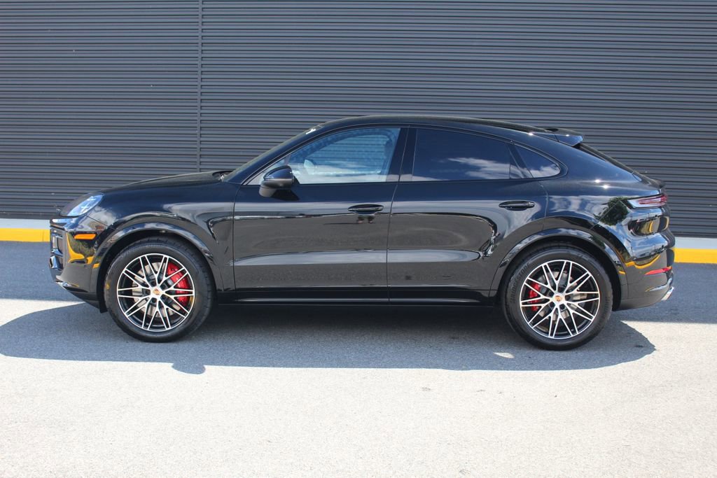 New 2026 Porsche Cayenne S image 2