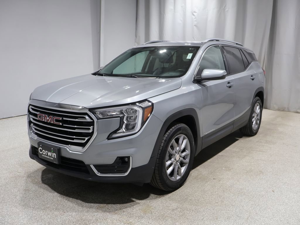 Used 2024 GMC Terrain SLT AWD/4WD image 5