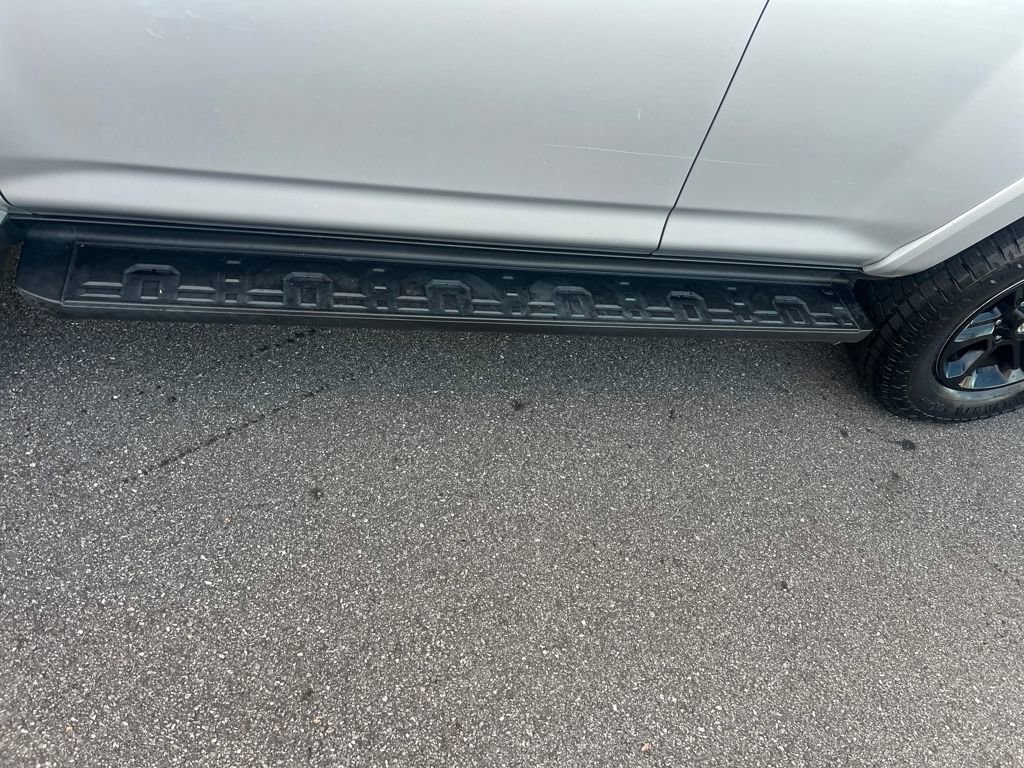 Used 2020 Toyota 4Runner SR5 Premium image 15