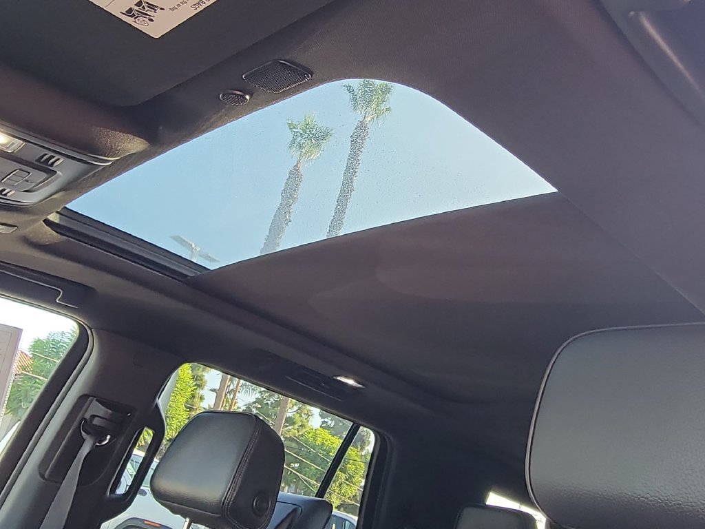 Used 2023 GMC Yukon Denali AWD/4WD image 19