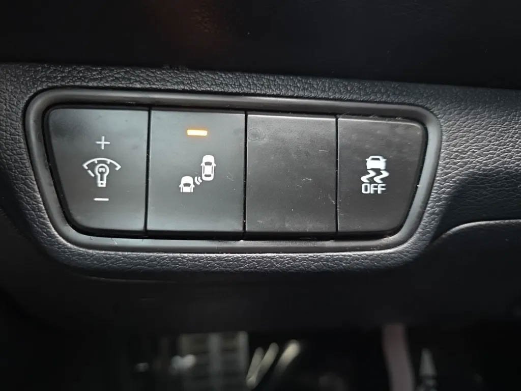 Used 2022 Kia Forte GT-Line w/ GT-Line Technology Package image 25