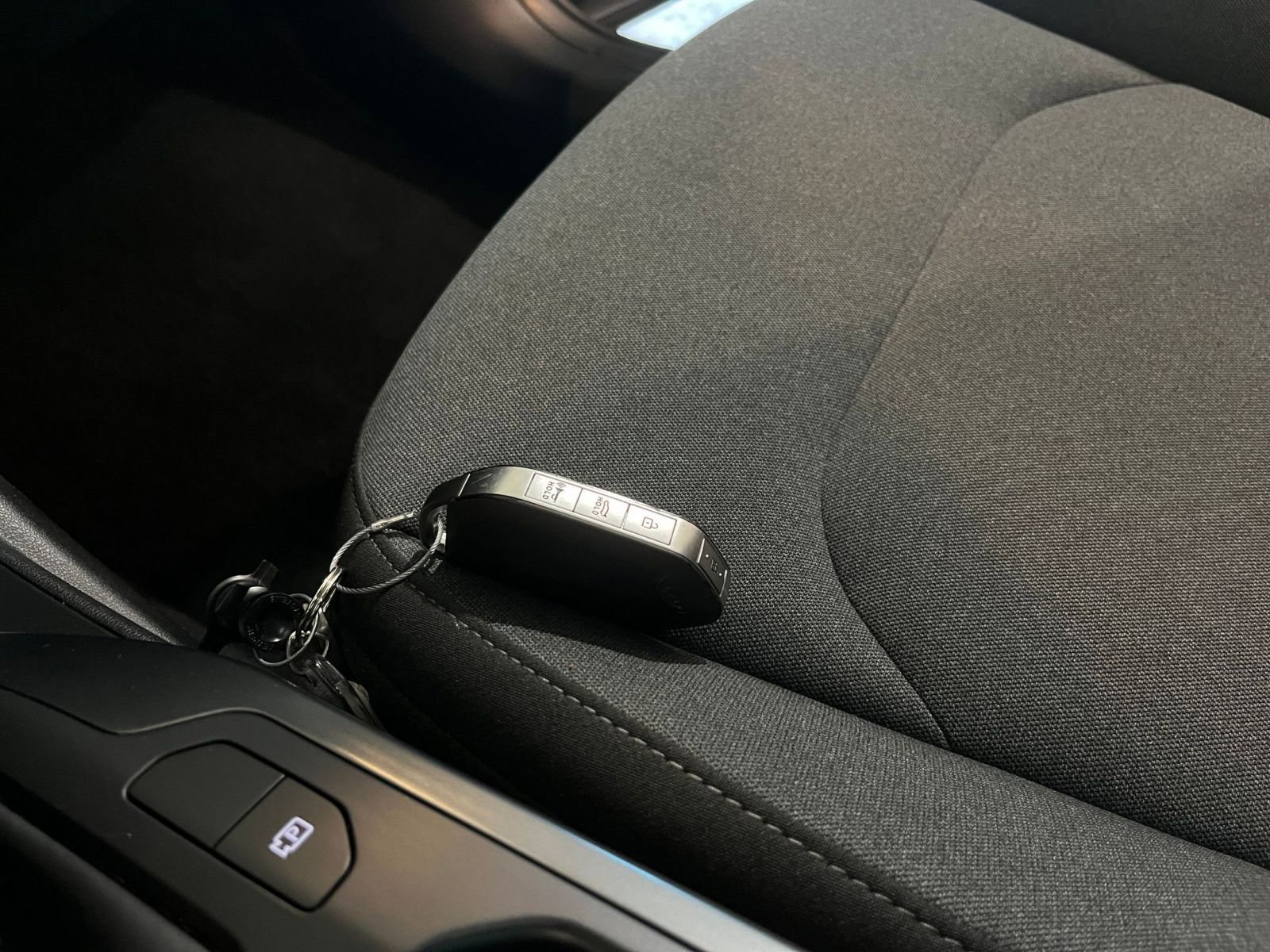 Used 2025 Kia K4 FWD image 21