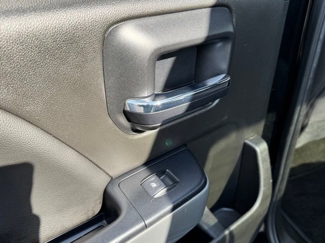 Used 2018 Chevrolet Silverado 1500 LT w/ All Star Edition image 14