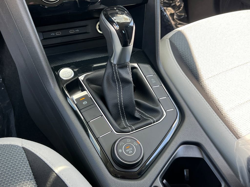 New 2025 Volkswagen Taos S image 26