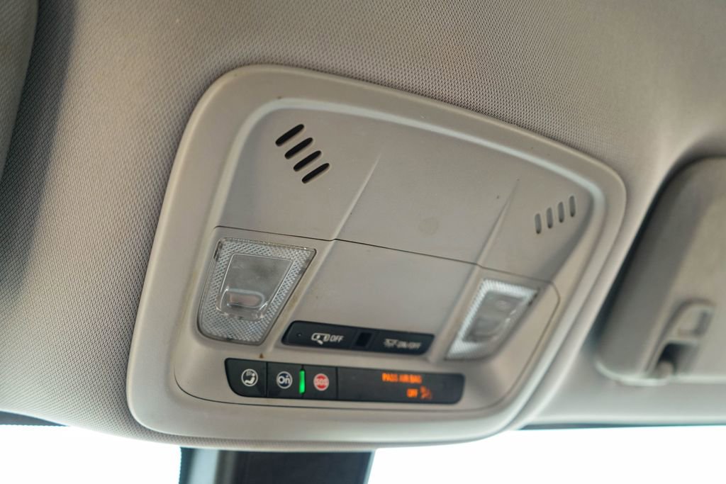 Used 2021 Chevrolet Malibu LT FWD image 30